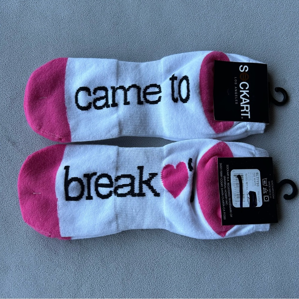 Set of 2 Pairs ~ Sockart ~ Low Ankle Socks ~ Came to Break Hearts 💕 ~ Brand New